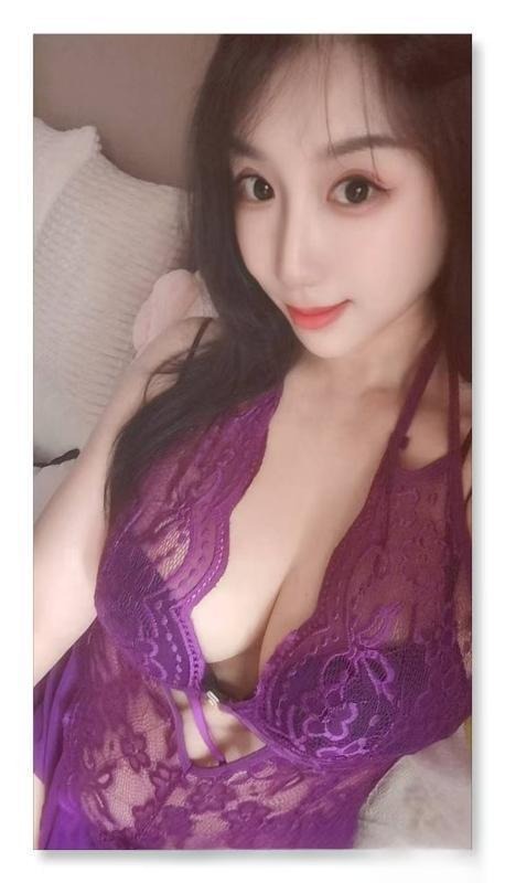 身材高挑丰满大胸老师