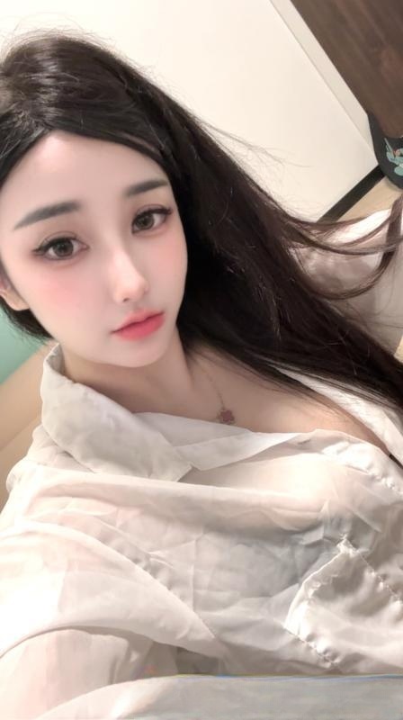 大胸颜值小姐姐