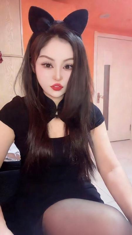 敏感制服少妇