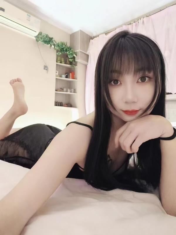 南关性感美腿妹子