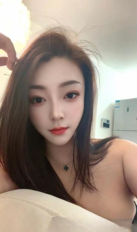 大胸风骚悠米