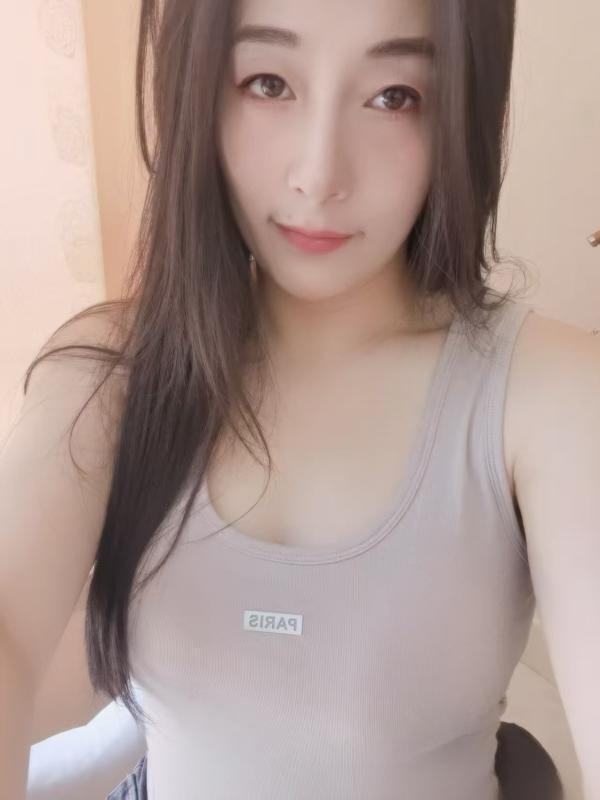 韵味十足会技能的妞儿