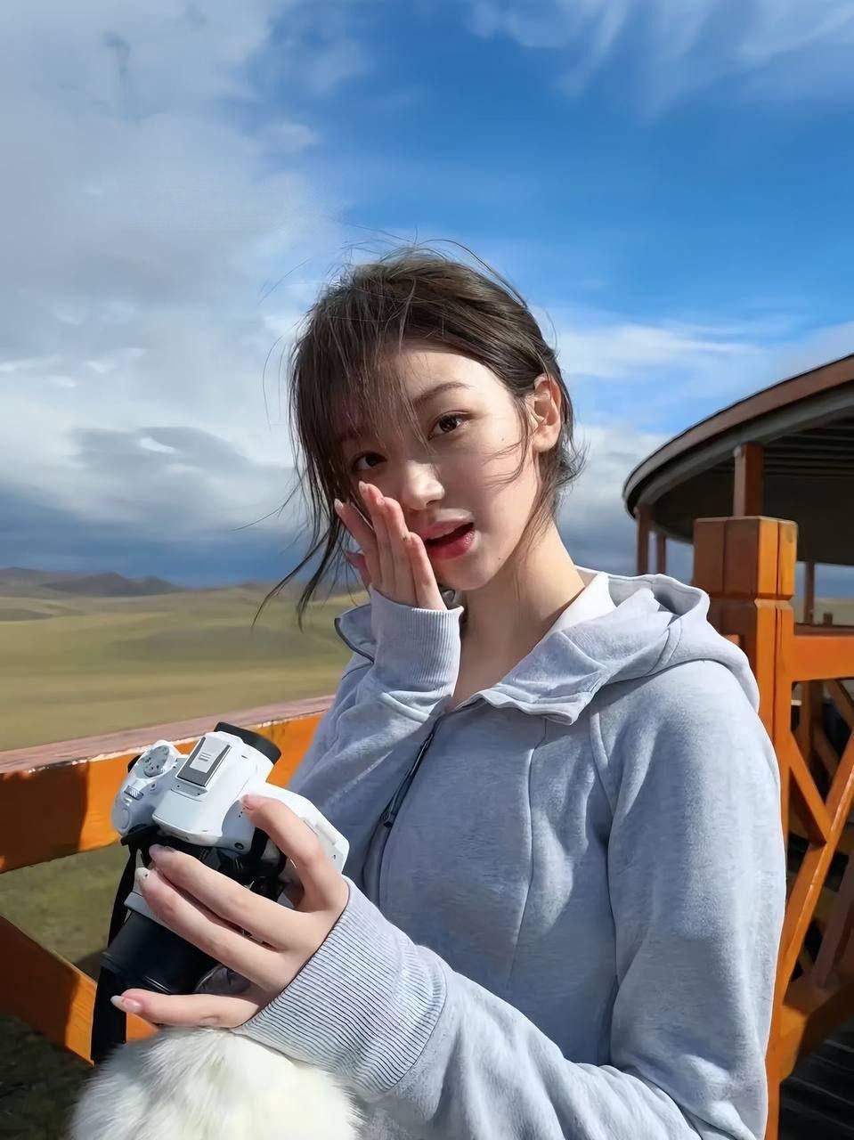 颜值大胸骚妹