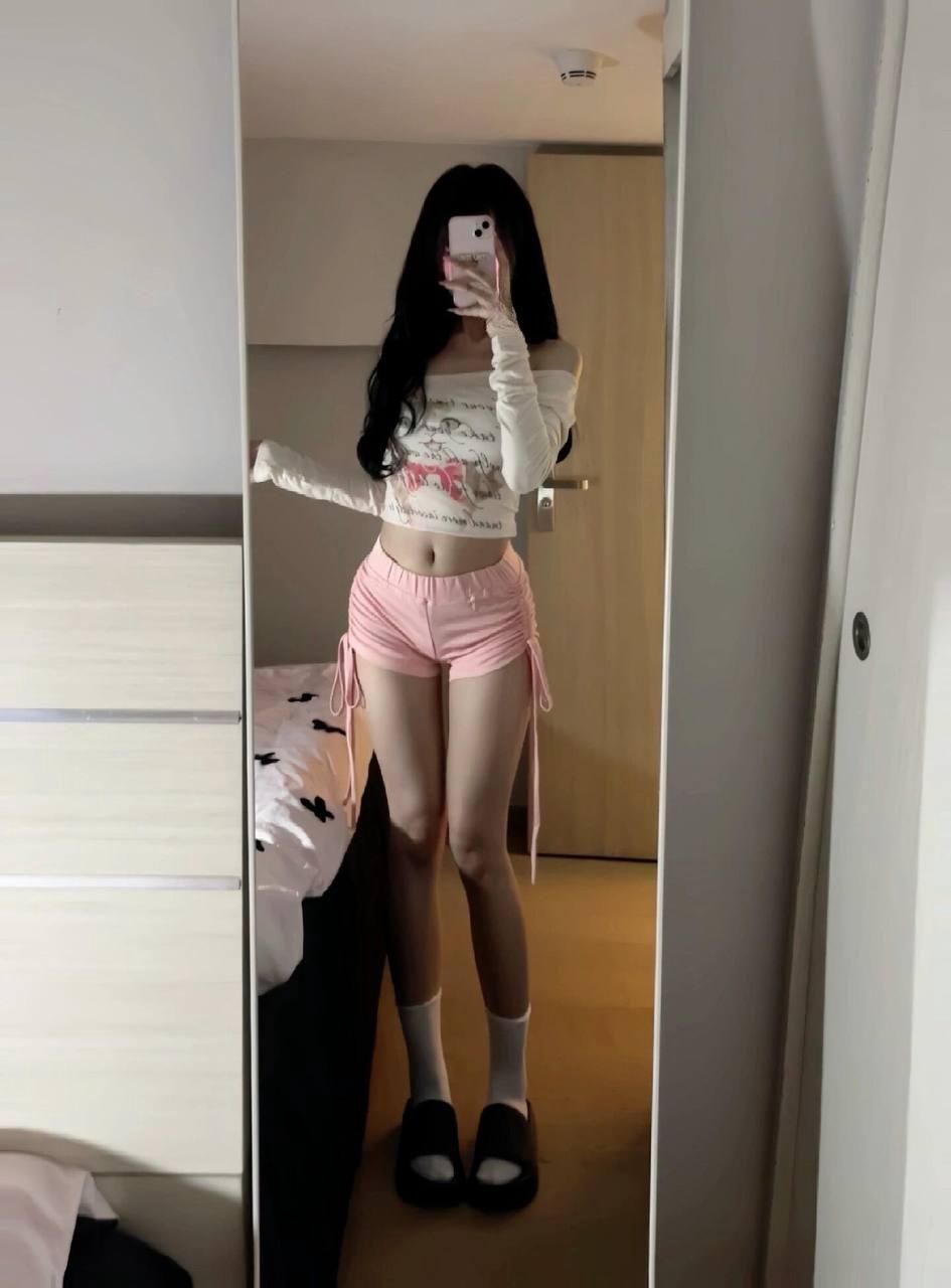邻家小妹服务型美女