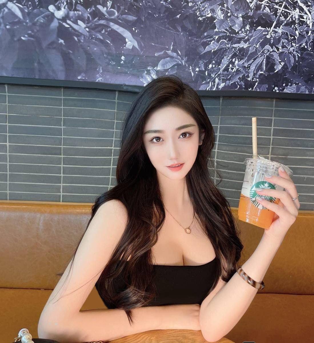 撩人的菲菲
