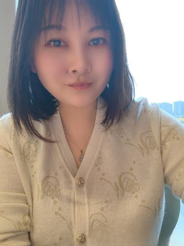 个人大奶骚姐姐