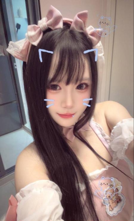 开朗美女狗儿老师