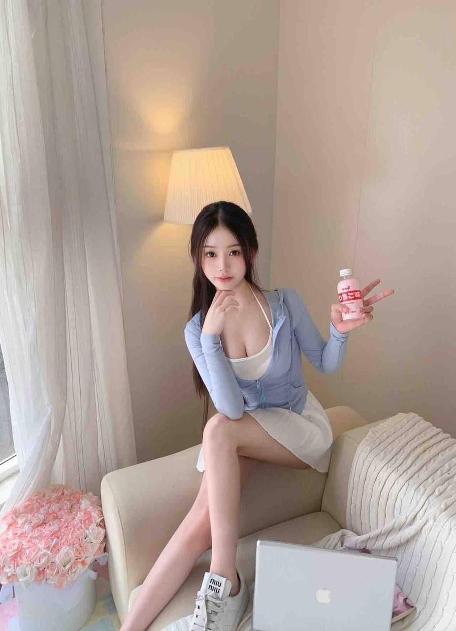 激吻小姐姐