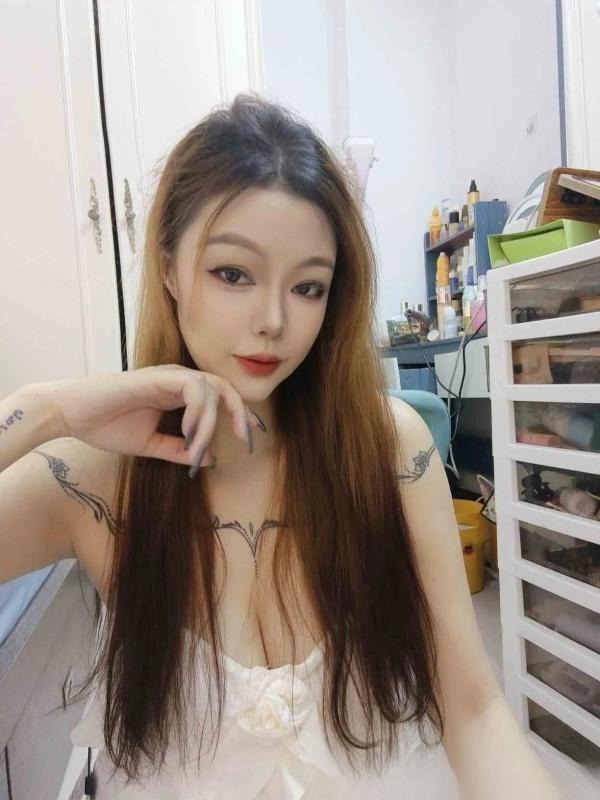 三亚大胸朵朵