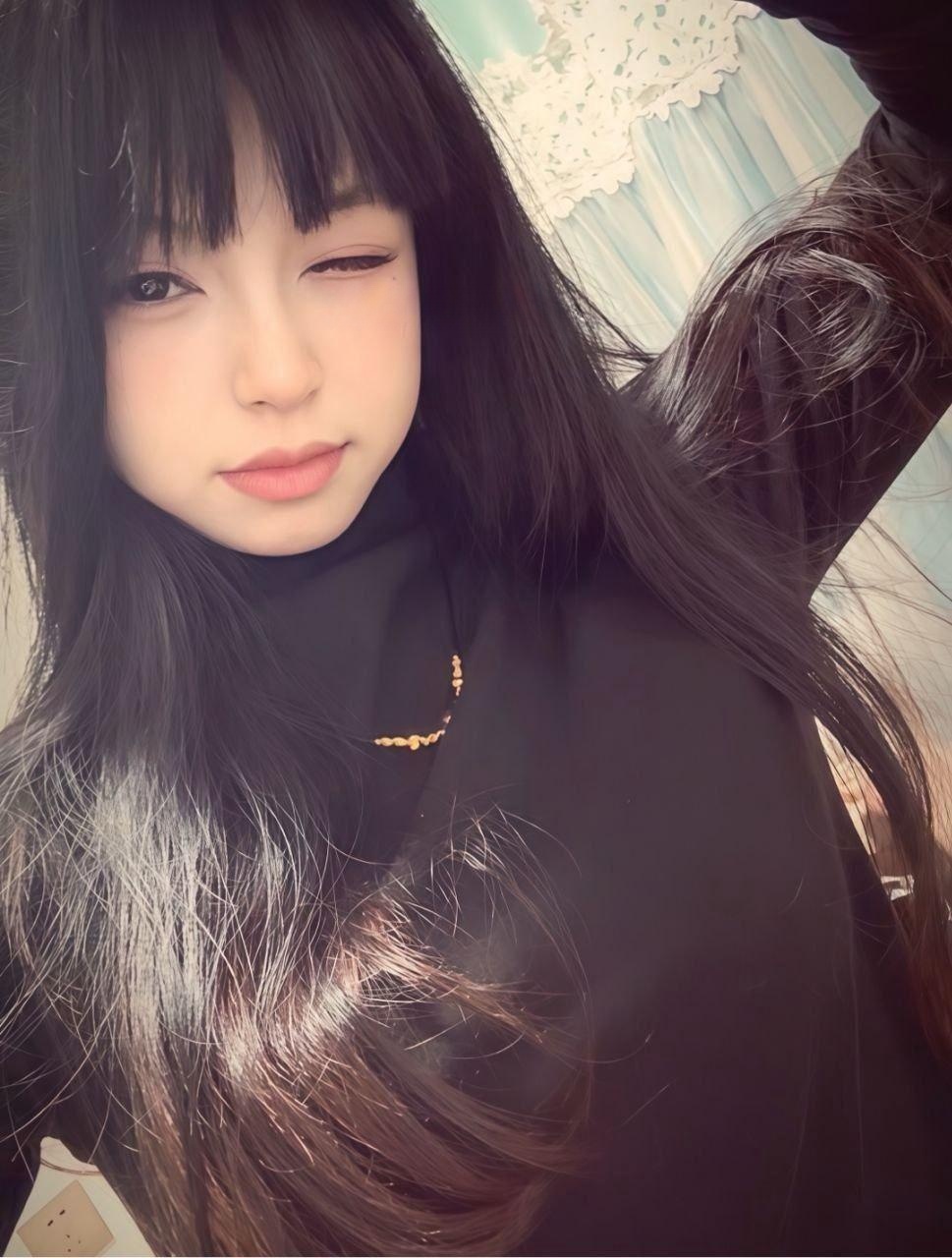 白虎逼紧小妹可内