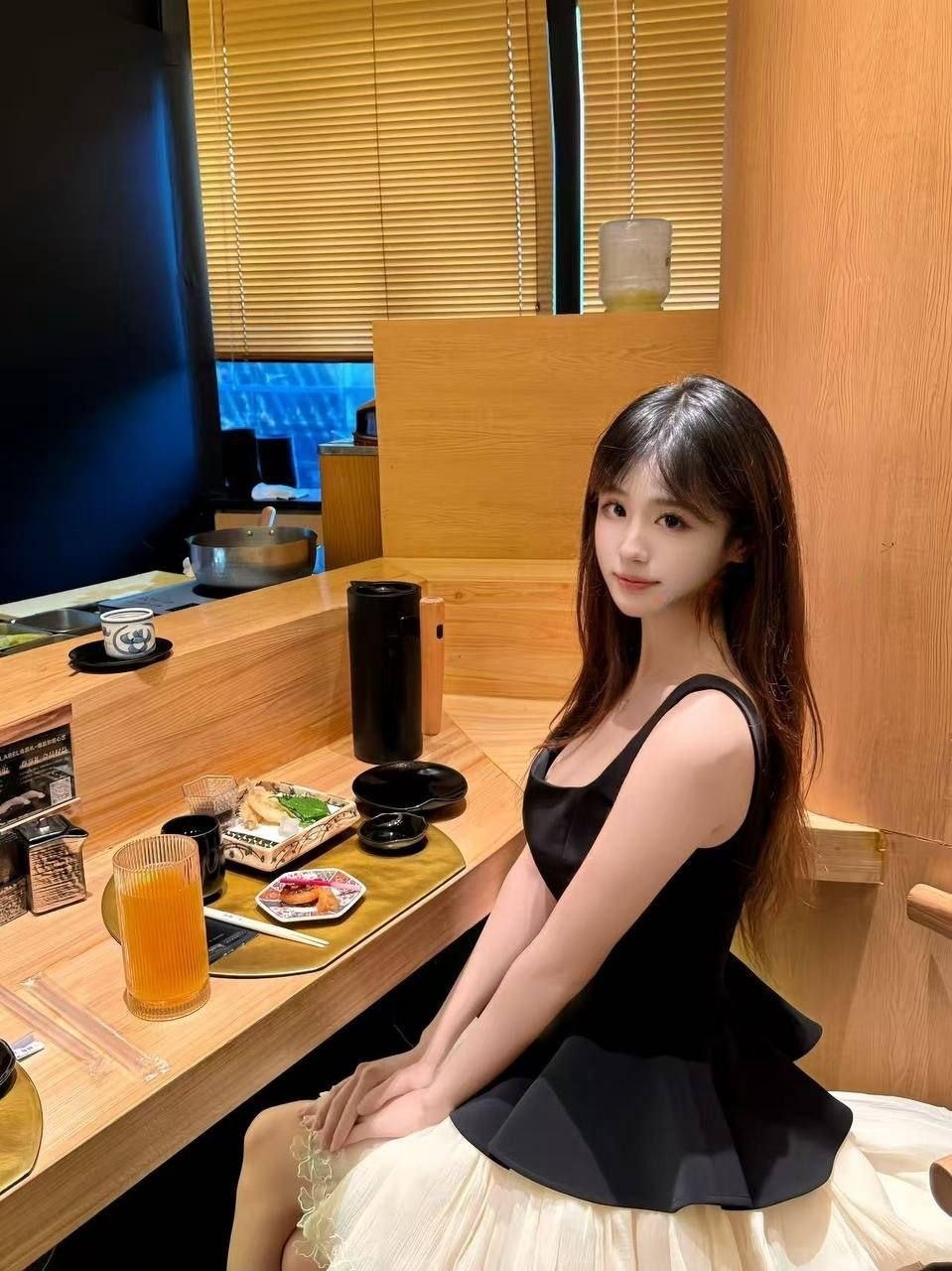 性感兼职小妹