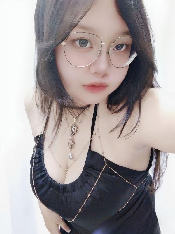 婺城E胸服务型团团