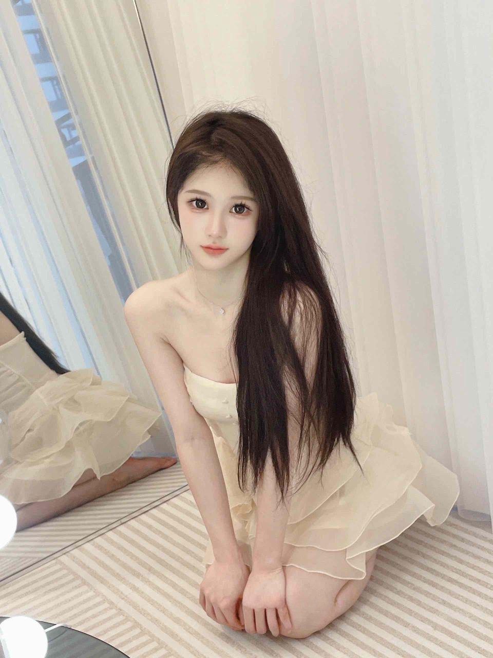 娇滴滴的少妇
