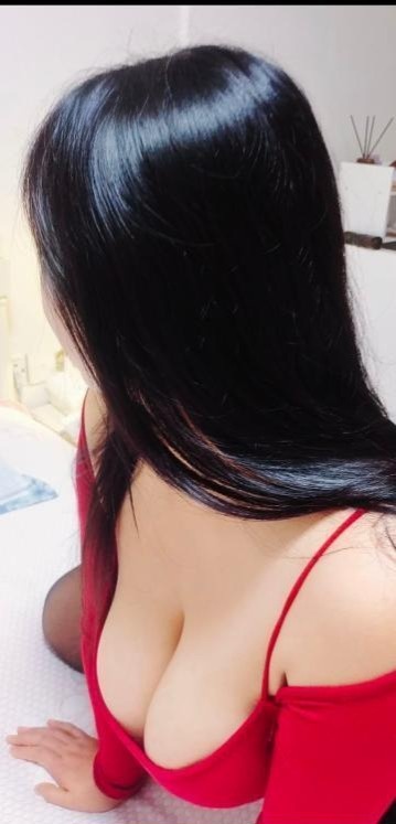 巨乳骚货