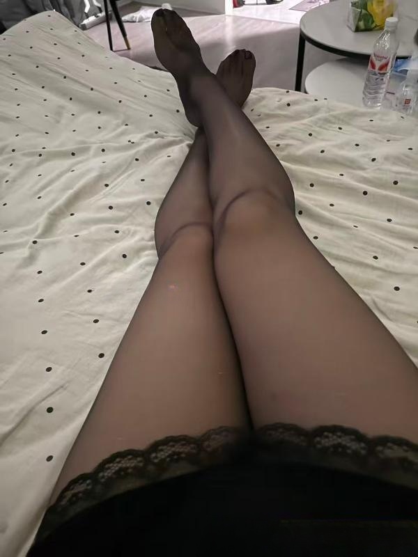 黑丝御姐