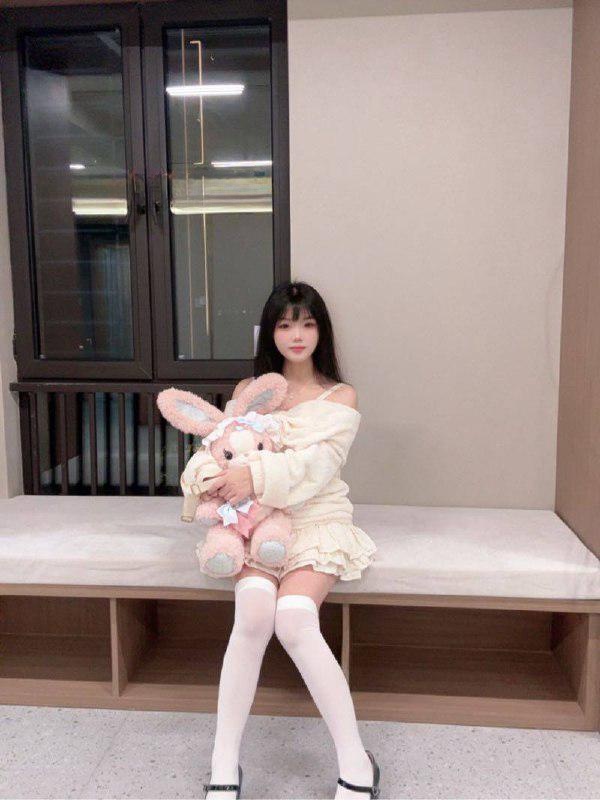 萝莉小妞真紧