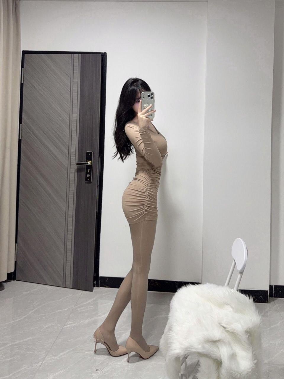 肤白貌美大长腿御姐
