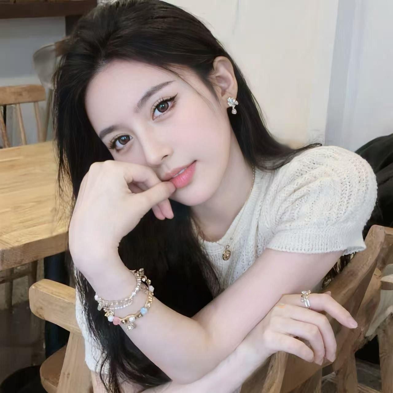 纯天然校花