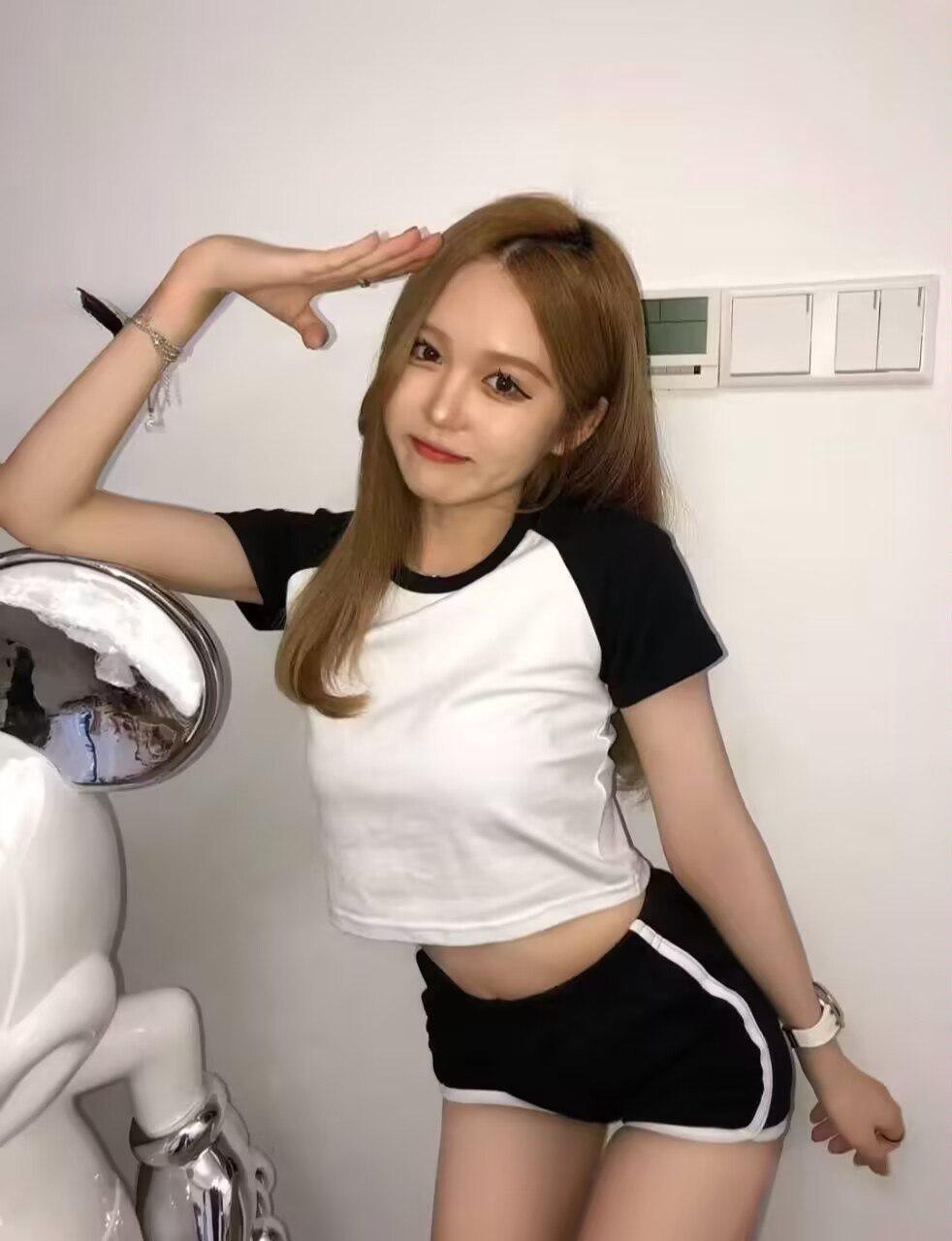 性感白虎女仆
