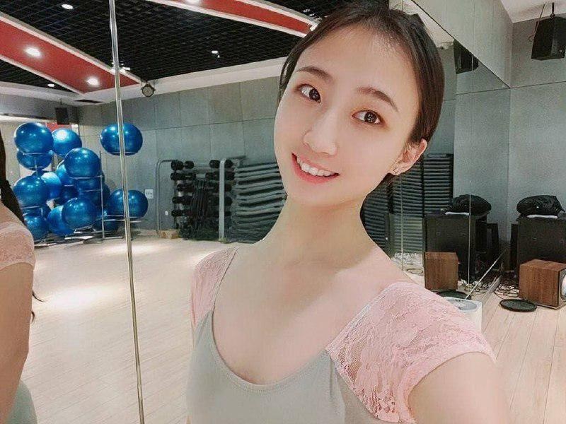 通川小妮子兼职