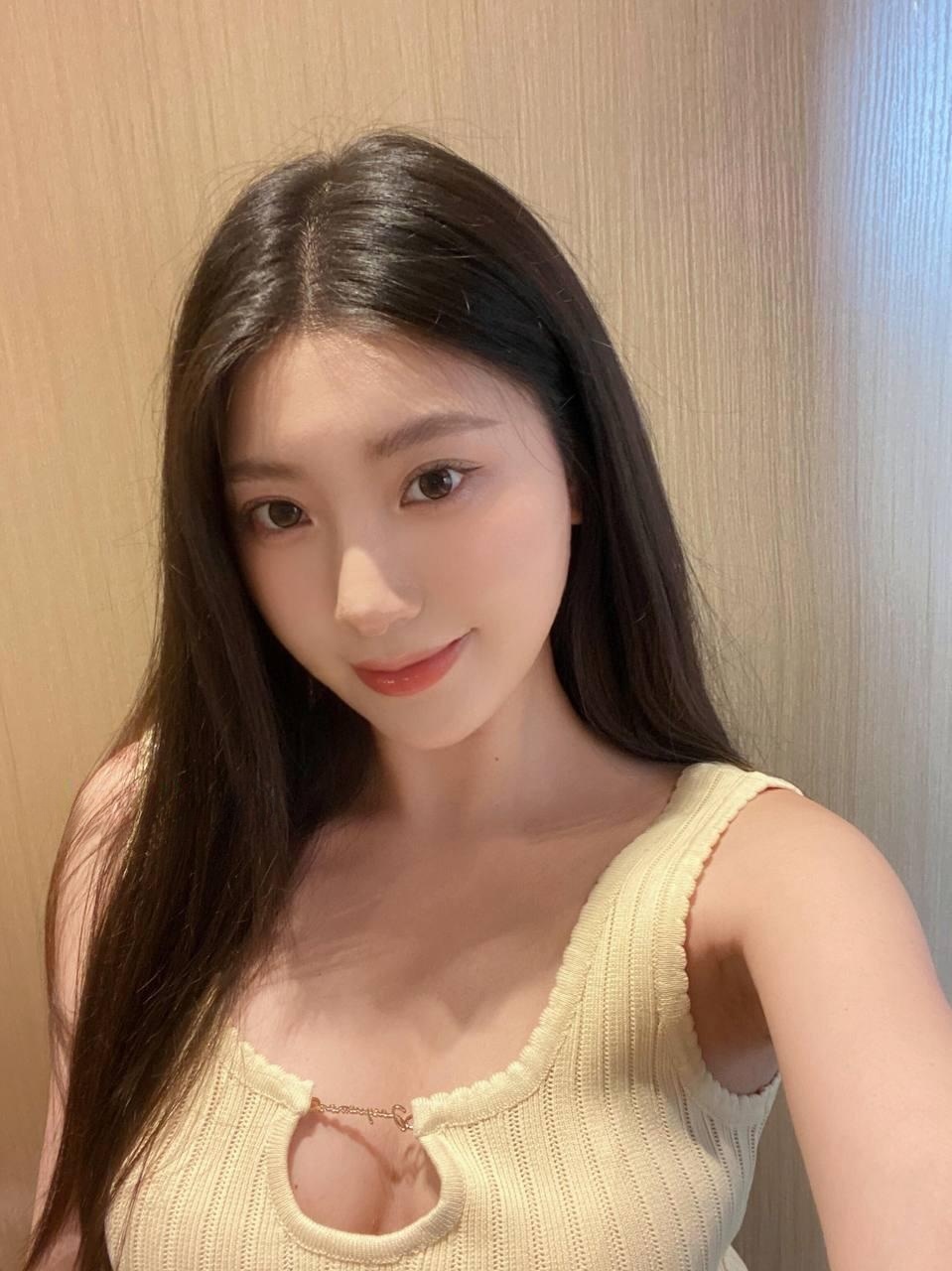 口活不错骚妹