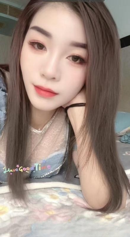 大胸大屁股骚货