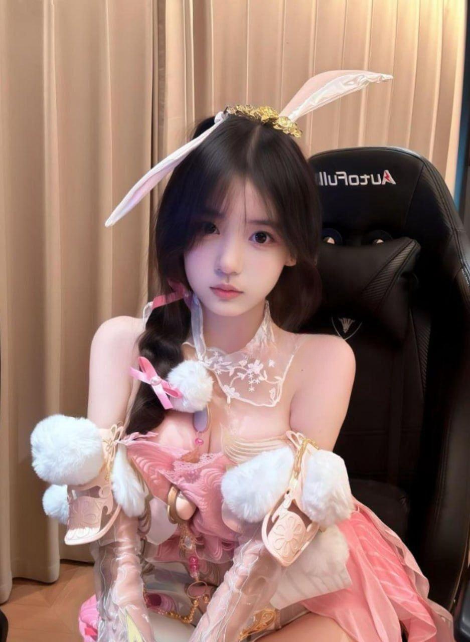 一脸新纯的骚妹妹