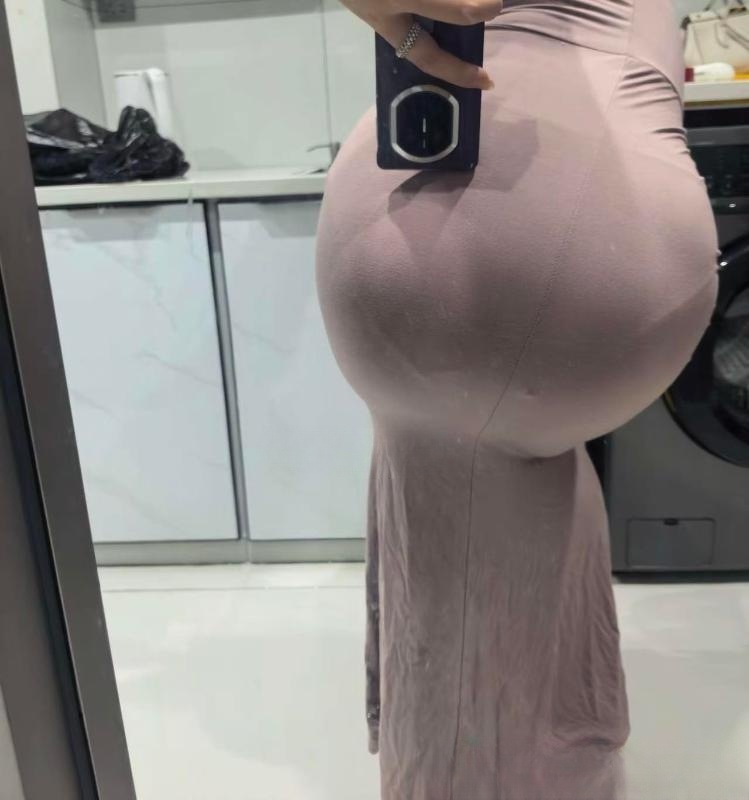 后入肥臀骚妹妞妞
