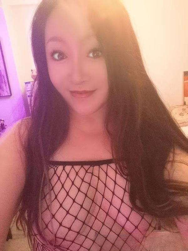 西大街白虎丽丽