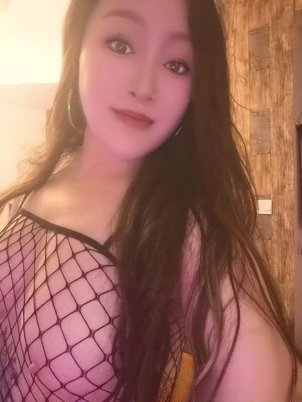 西大街白虎丽丽