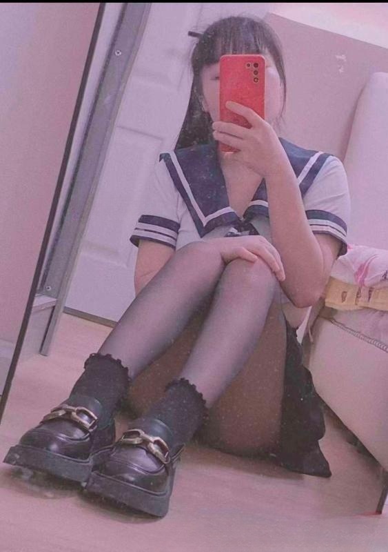 东门小唯