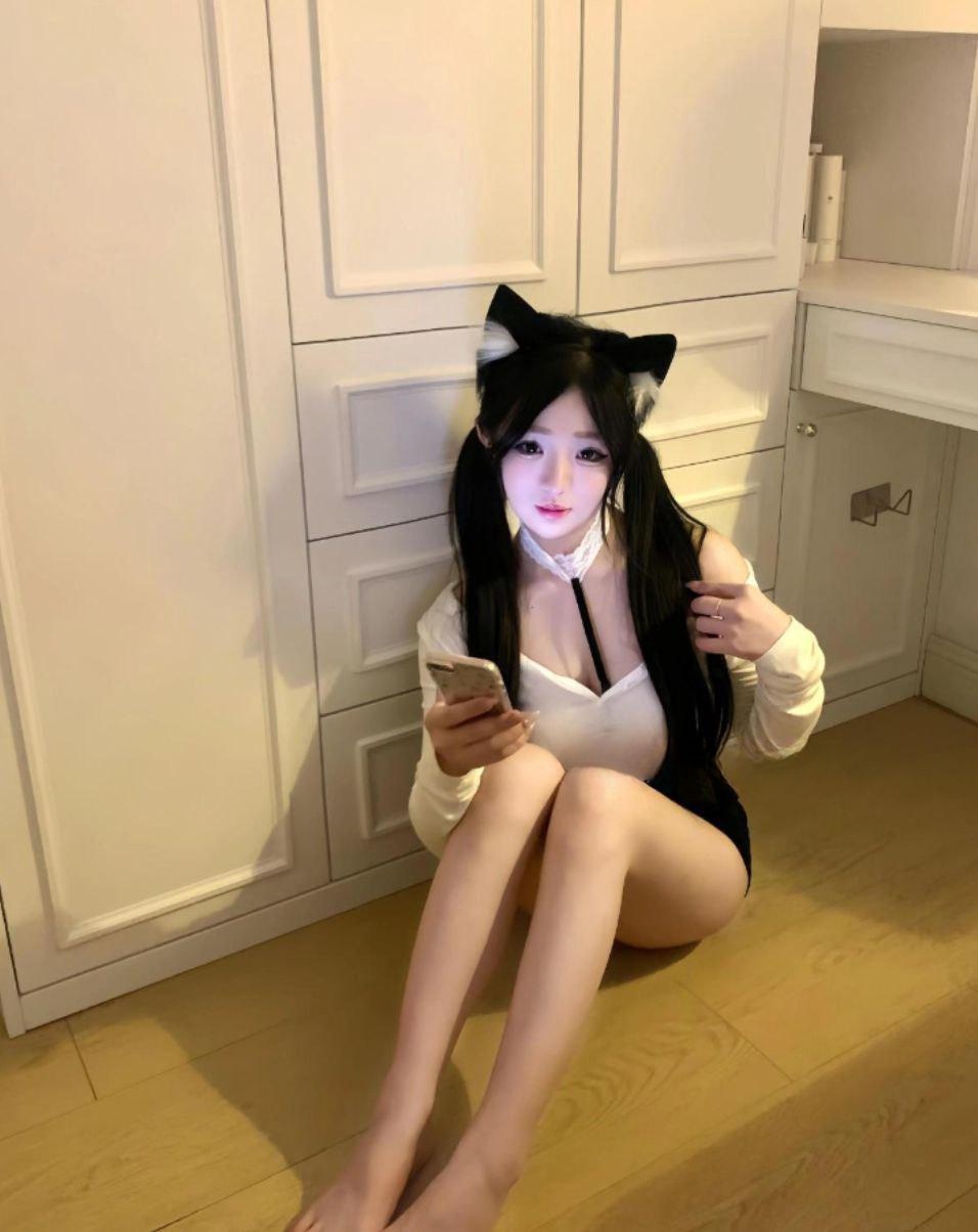 性感娃娃脸
