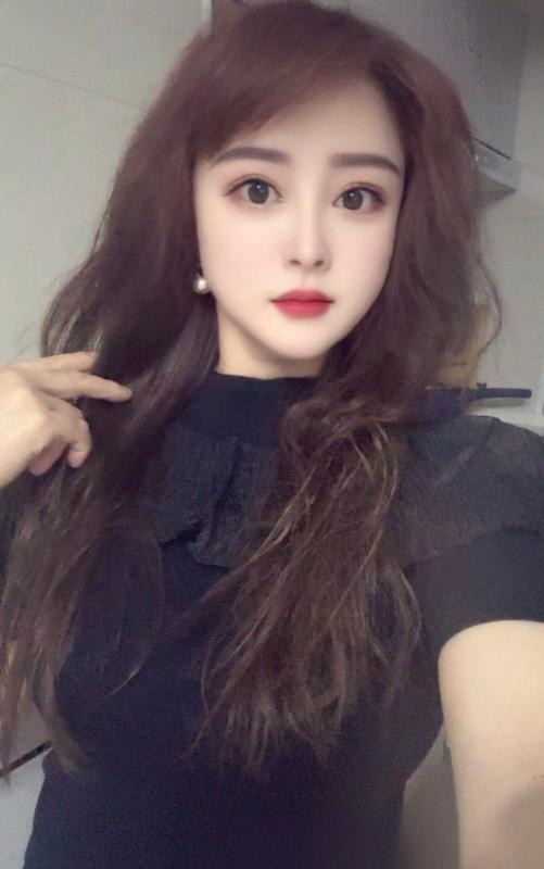 圆润大奶肥臀少妇