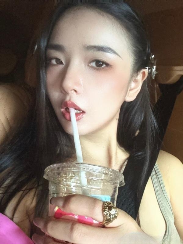 会所出来的小姐姐