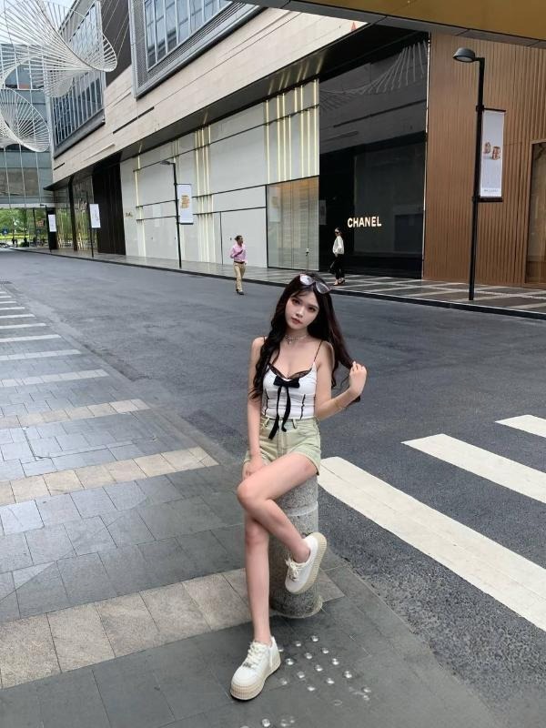 汕头美胸乐乐