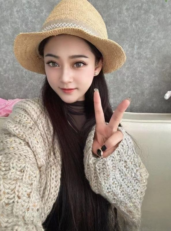 东莞性感小迪丽热巴