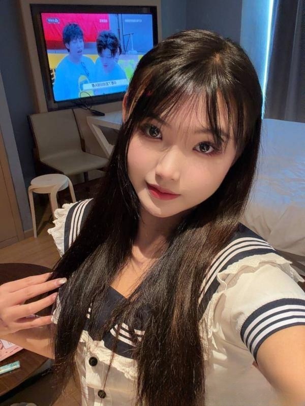 返食肤白小蛮腰星星