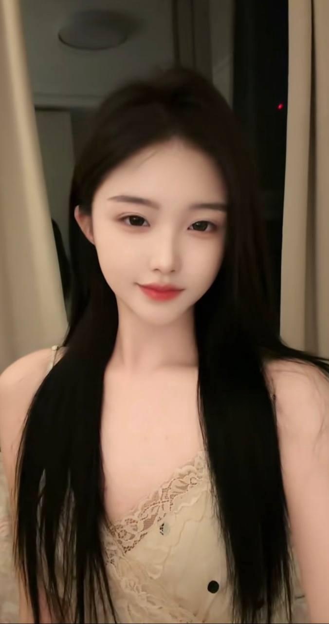 极品大长腿美女有公寓