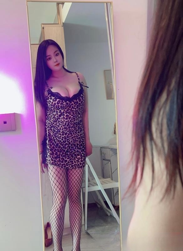 风情万种大奶子笛笛