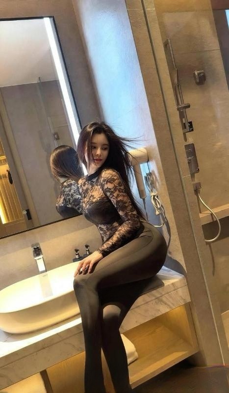 丰满翘臀美少妇若兰