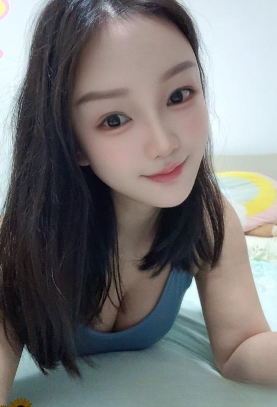 白云依依