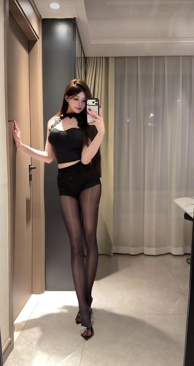 情趣诱惑骚女