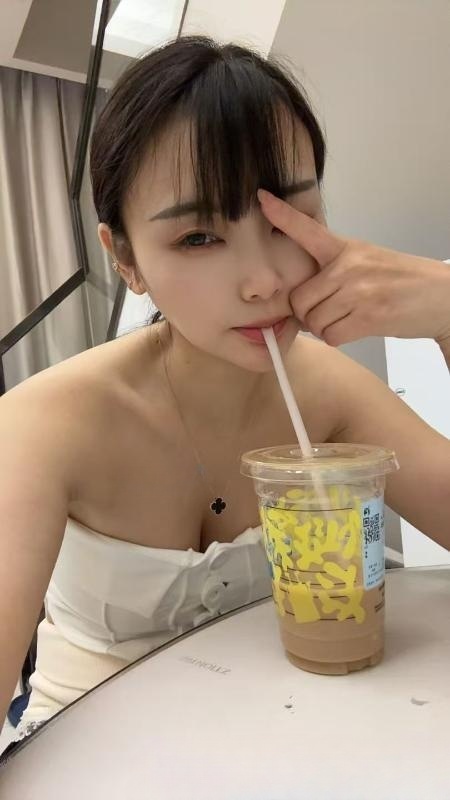 中山少妇丰韵的苏娜