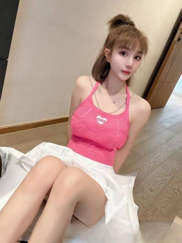 萧山肤白大奶颜值老师