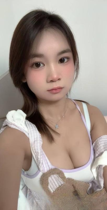 性感粉嫩多汁小骚货