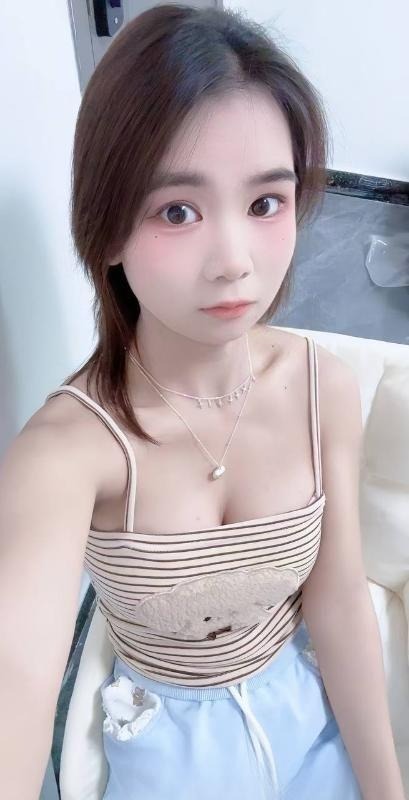 性感粉嫩多汁小骚货